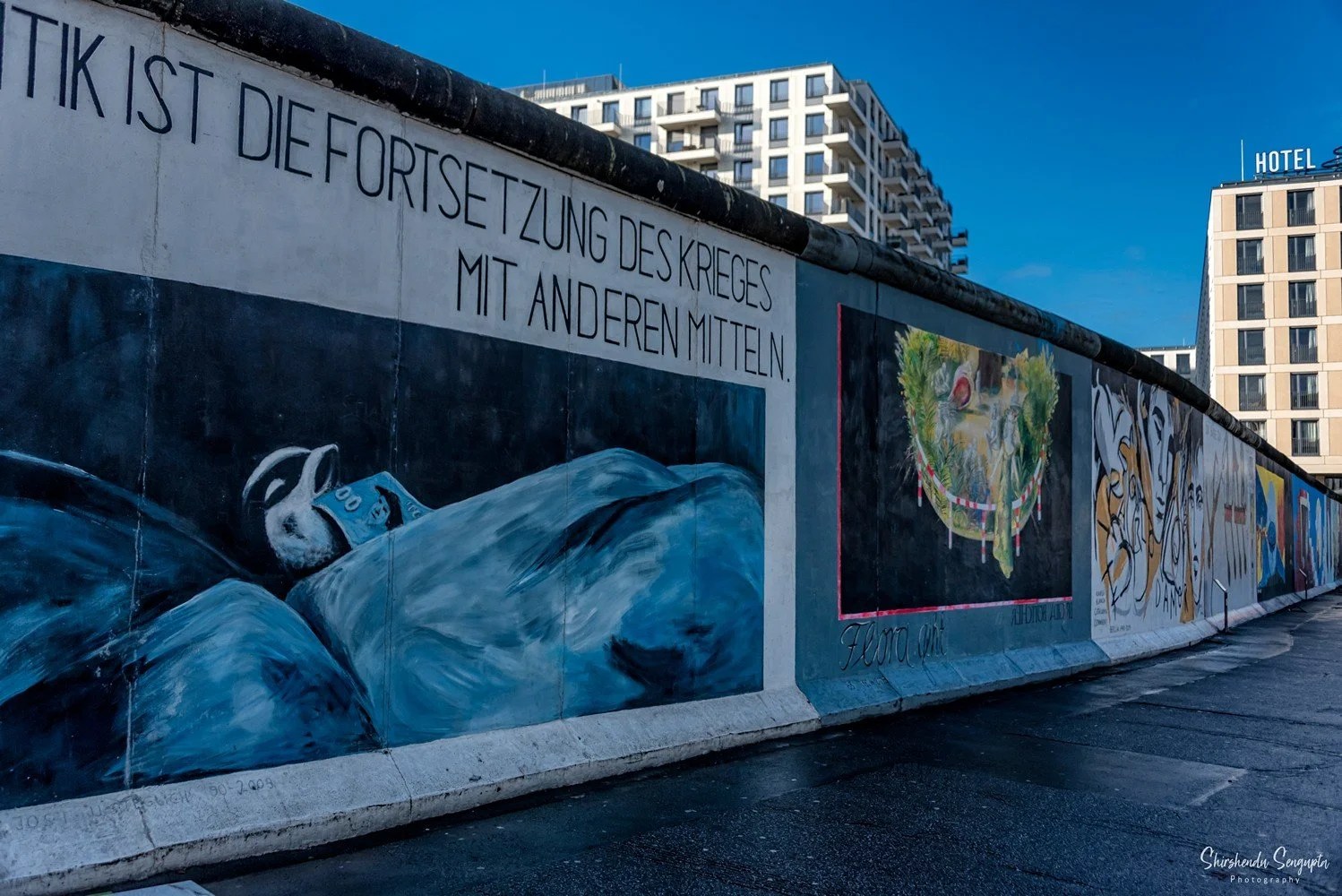 https://fluxulgandurilor.blog/wp-content/uploads/2026/03/9d33b-street-art-graffiti-mural-berlin-wall-east-side-gallery-germany.webp